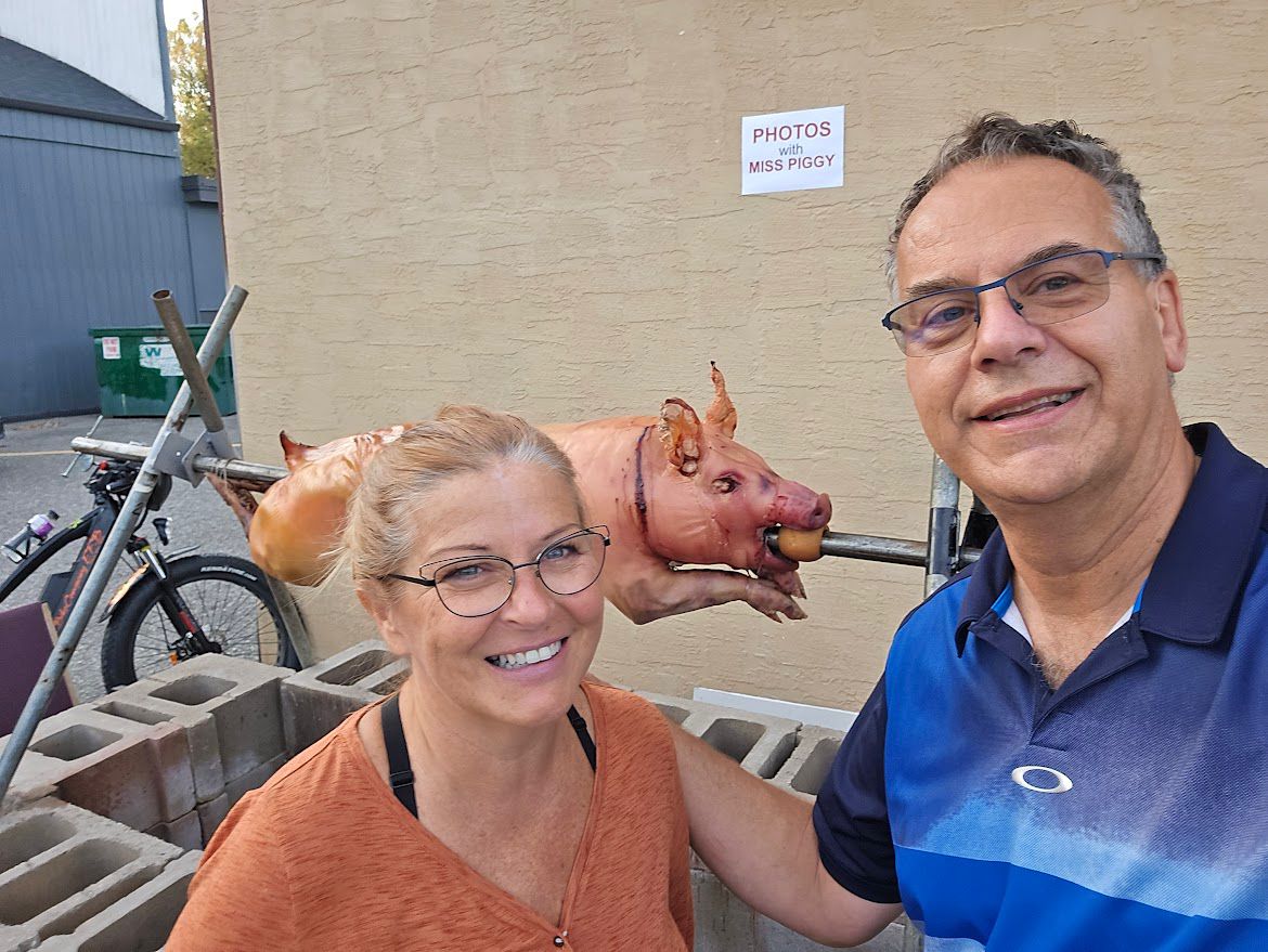 Miss Piggy at the fall fundraiser